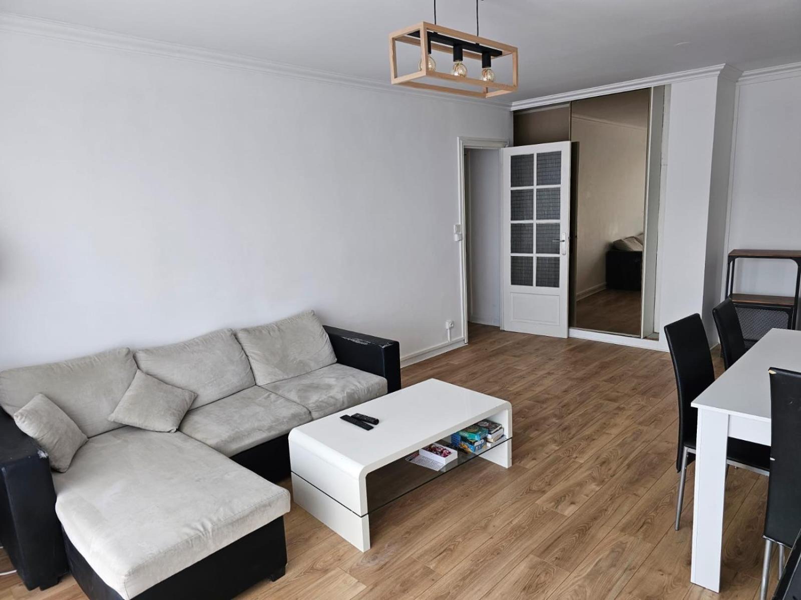 شقة Elegant 3 Pieces Proche Paris La Defense بوزو المظهر الخارجي الصورة