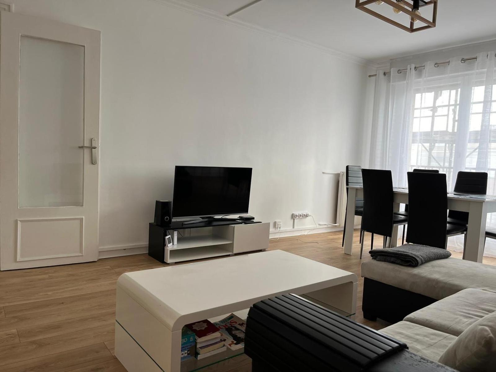 شقة Elegant 3 Pieces Proche Paris La Defense بوزو المظهر الخارجي الصورة